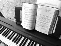 Learn How To Play Piano 