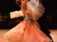 A How to dance waltz