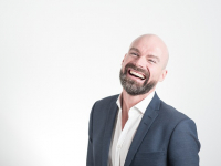 COMO DETENER LA CAÍDA DEL CABELLO