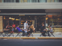 ATENDIMENTO EM RESTAURANTES