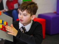 Desenvolvimento e aprendizagem de alunos surdos