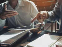 NOVAS  FORMAS DE  RESOLUÇÃO DE CONFLITOS CONCILIAÇÃO, NEGOCIAÇÃO , MEDIAÇÃO E GESTÃO DE CONFLITOS