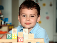 LUDOTERAPIA INDIVIDUAL E EM GRUPO