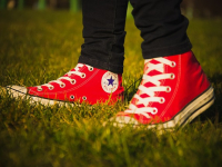 De Chuck Taylor a ícone fashion: desvendando a história e influência do All Star