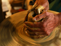 Aprendendo Cerâmica: Técnicas e Criações